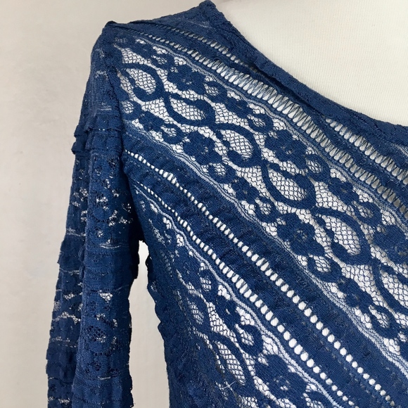 ANTHROPOLOGIE Blue Lace Blouse Size Small - Picture 3 of 8